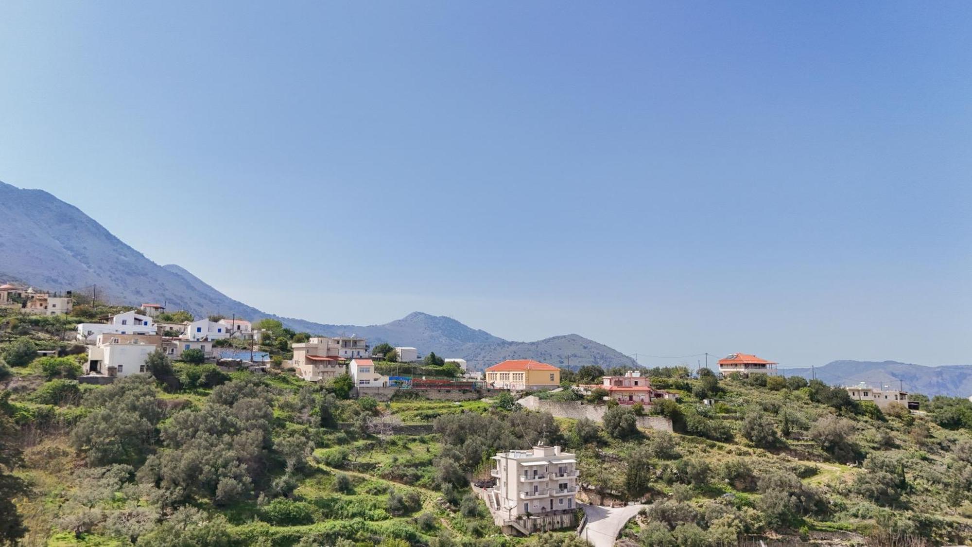 To Patriko Villa Kournas Exterior photo